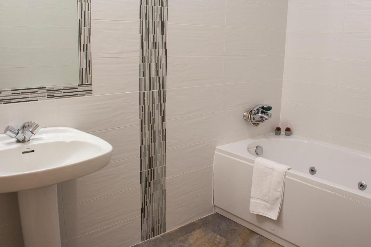 Puerta Bubion Apartamentos 外观 照片